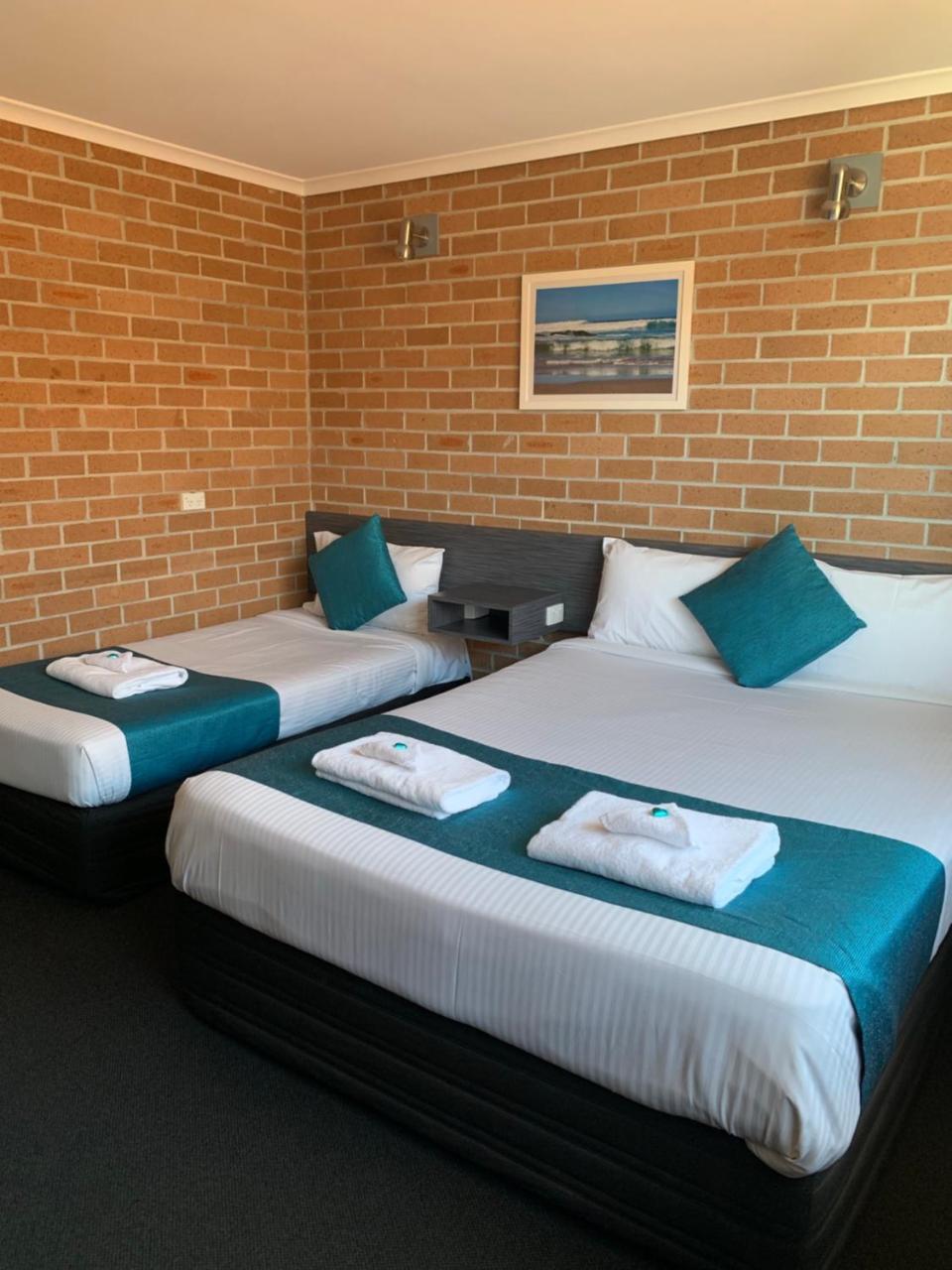 The Oaks Hotel Motel Albion Park Eksteriør bilde