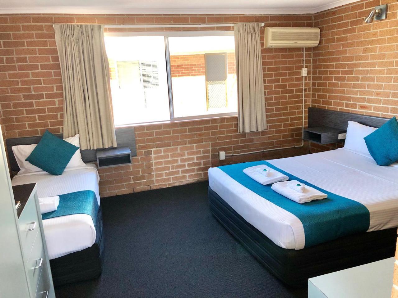 The Oaks Hotel Motel Albion Park Eksteriør bilde